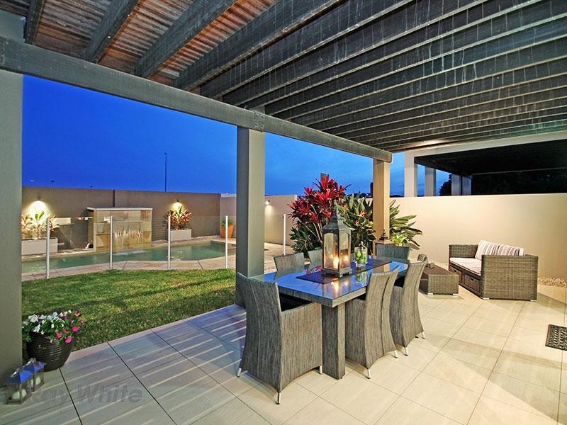 64 Mein Street, Hendra QLD 4011