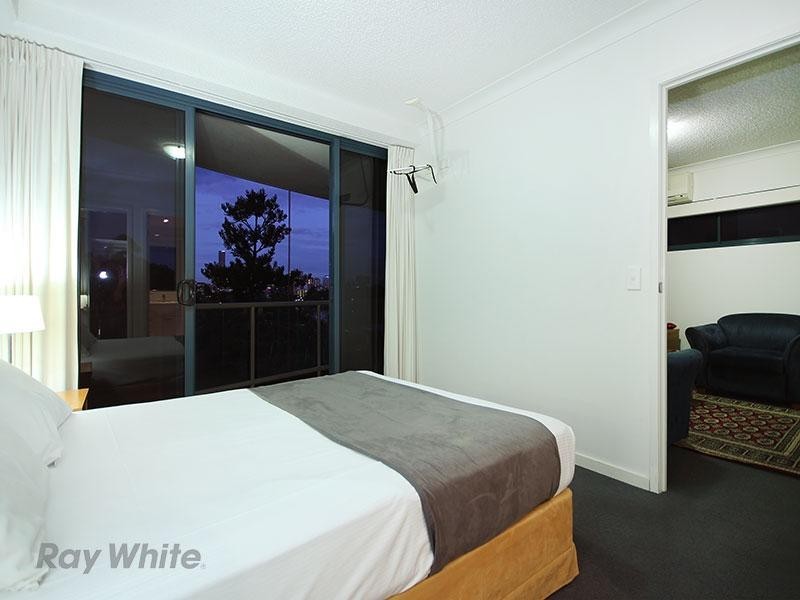 607/21 Patrick Lane, Toowong QLD 4066