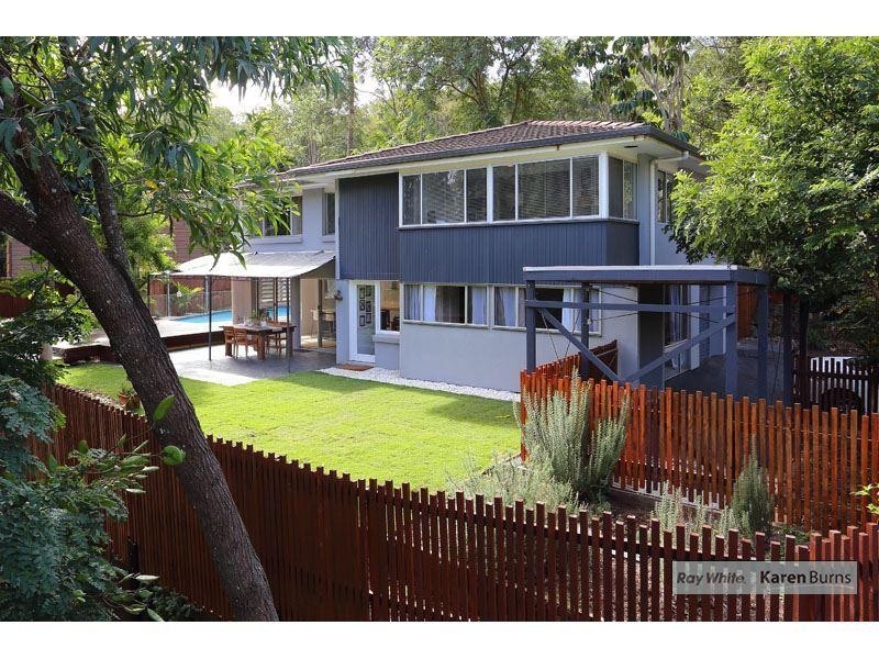 48 Cassandra Street, Chapel Hill QLD 4069