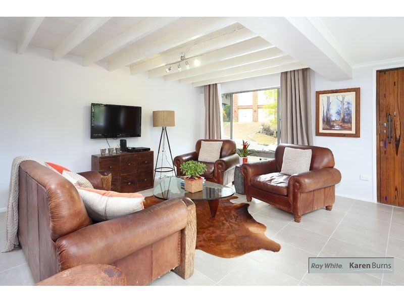 48 Cassandra Street, Chapel Hill QLD 4069