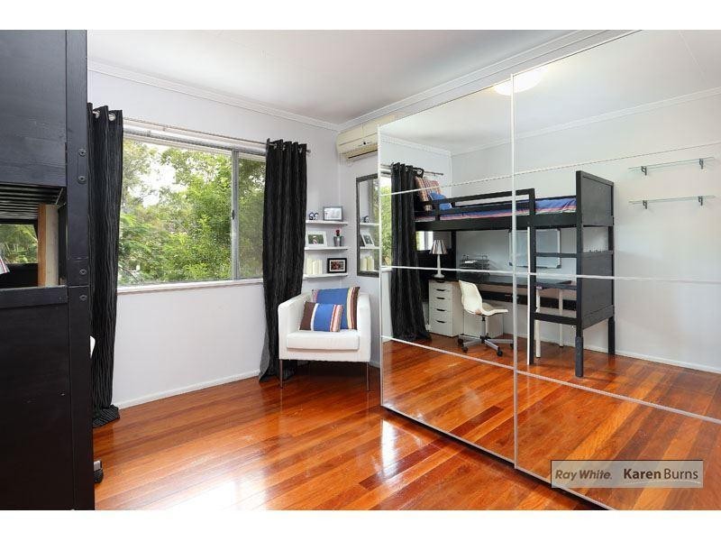 48 Cassandra Street, Chapel Hill QLD 4069