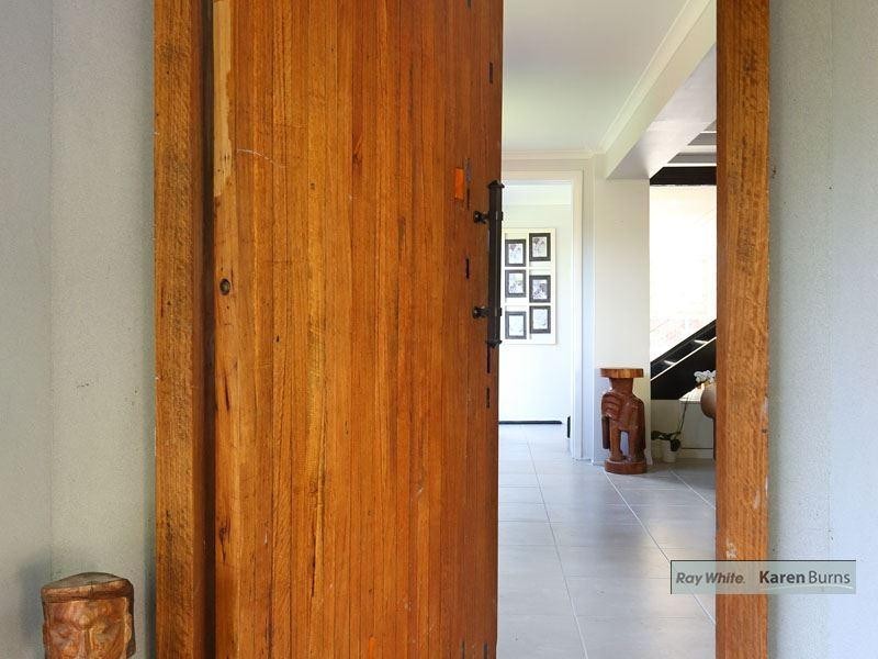 48 Cassandra Street, Chapel Hill QLD 4069