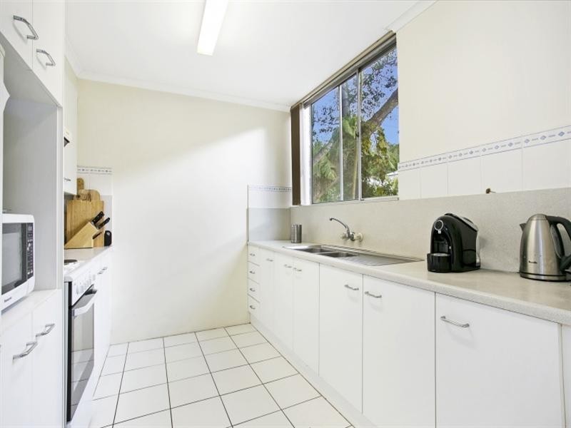 1/82 Miskin Street, Toowong QLD 4066