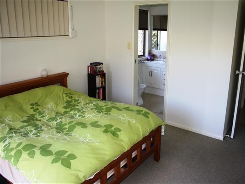 36 Salubris Place, Moggill QLD 4070