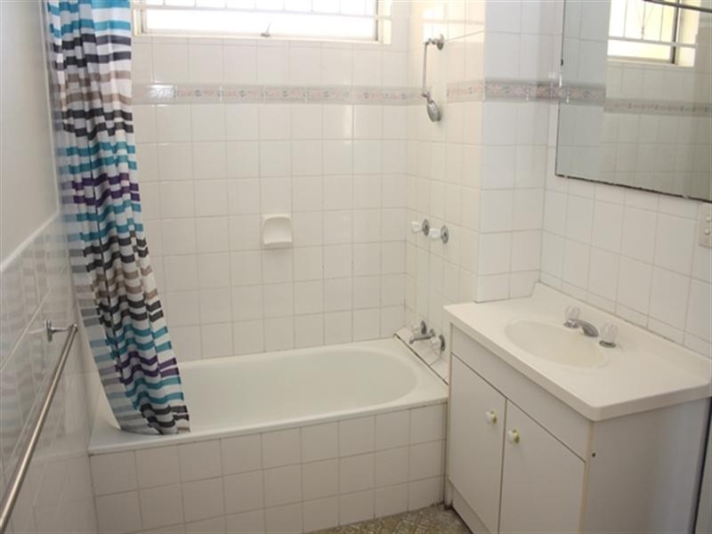 8/11 Grimes Street, Auchenflower QLD 4066