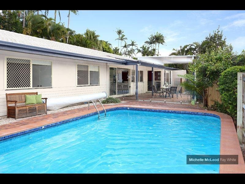 21 Glen Frew Street, Kenmore QLD 4069