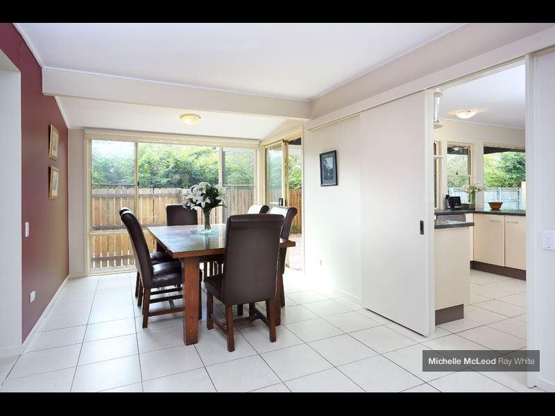 21 Glen Frew Street, Kenmore QLD 4069