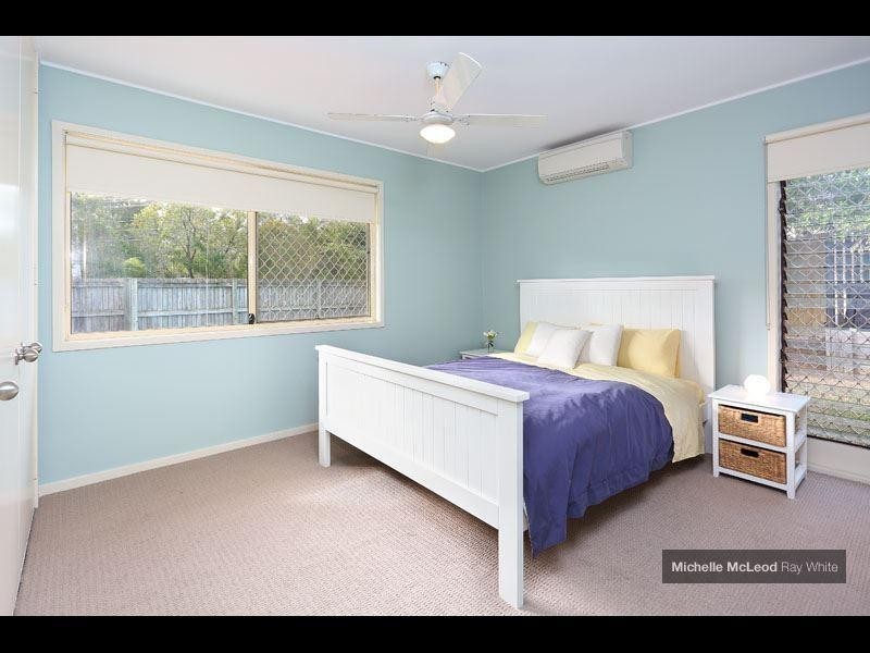 21 Glen Frew Street, Kenmore QLD 4069
