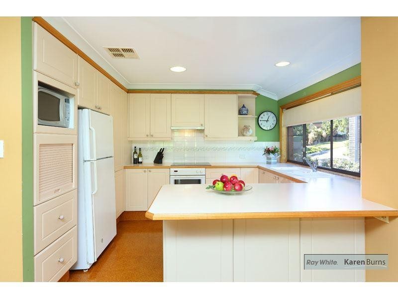 3 Mondra Street, Kenmore QLD 4069