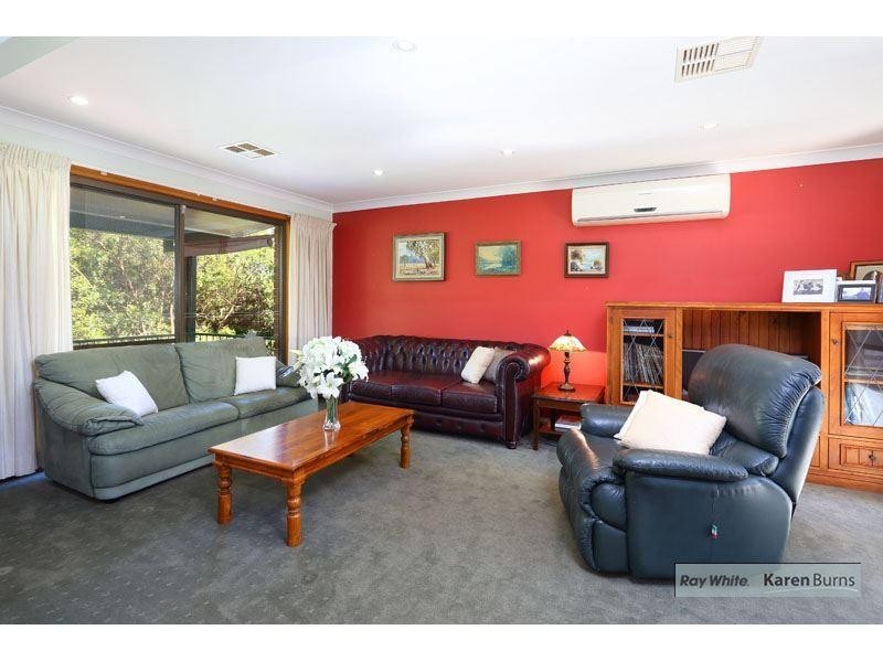 3 Mondra Street, Kenmore QLD 4069