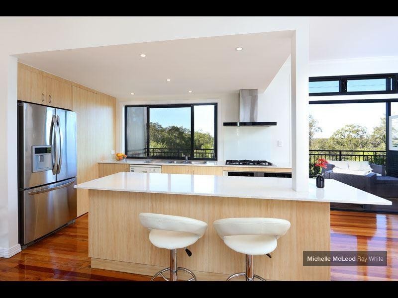 4 Bunning Street, Indooroopilly QLD 4068