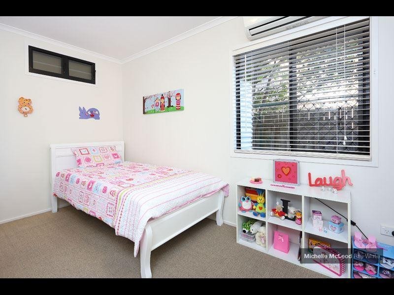 4 Bunning Street, Indooroopilly QLD 4068