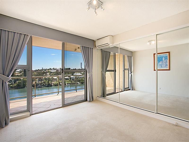 26/164 Macquarie Street, St Lucia QLD 4067