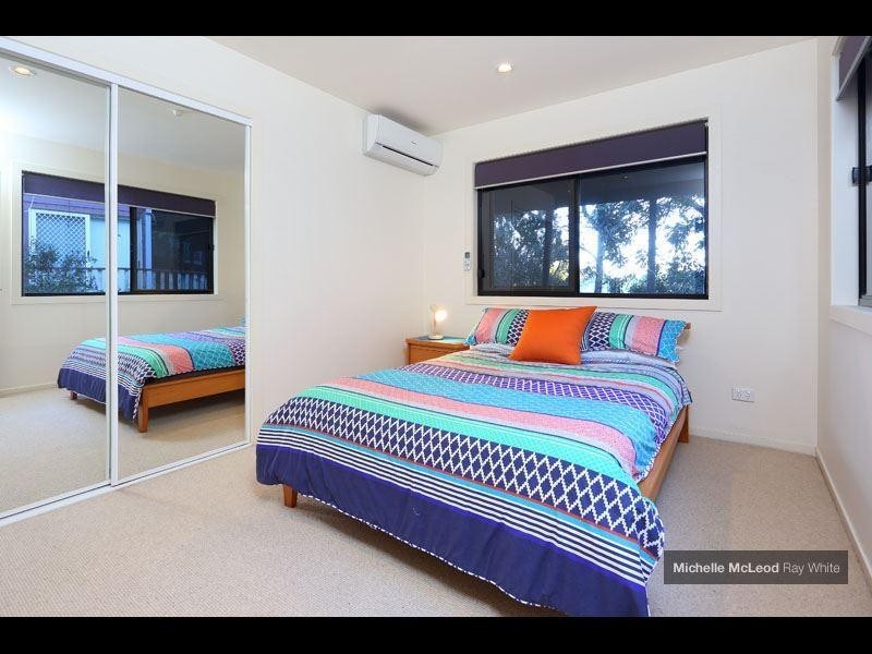 9 Central Avenue, Indooroopilly QLD 4068