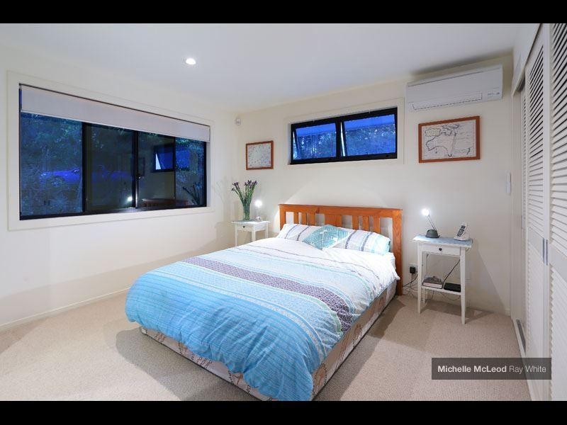 9 Central Avenue, Indooroopilly QLD 4068