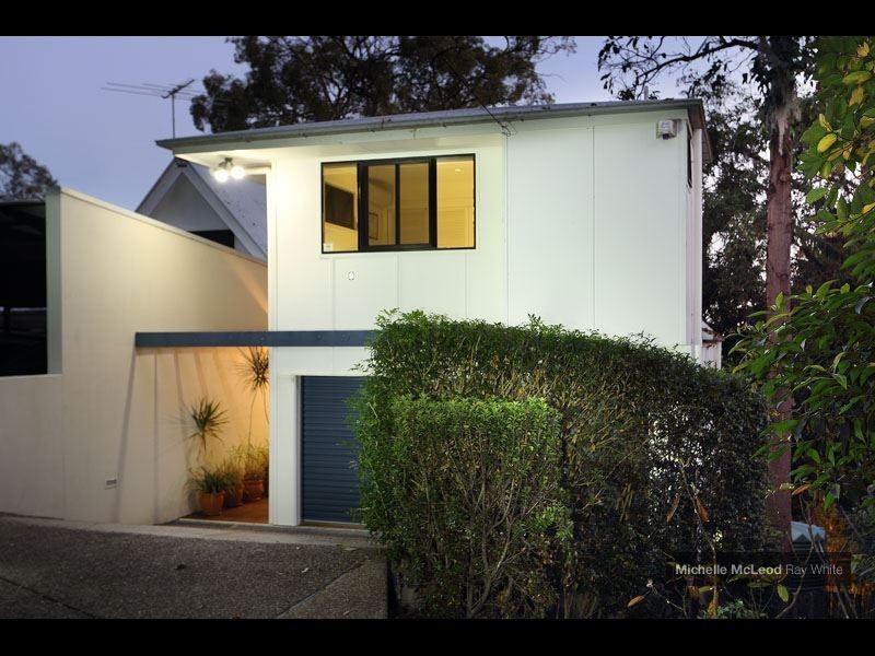 9 Central Avenue, Indooroopilly QLD 4068