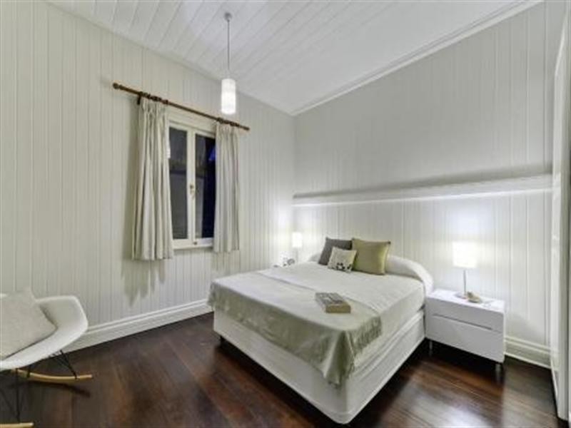 55 Fewings Street, Toowong QLD 4066