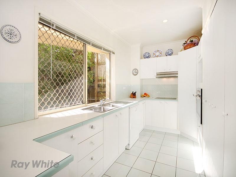 2/20 Dean Street, Toowong QLD 4066