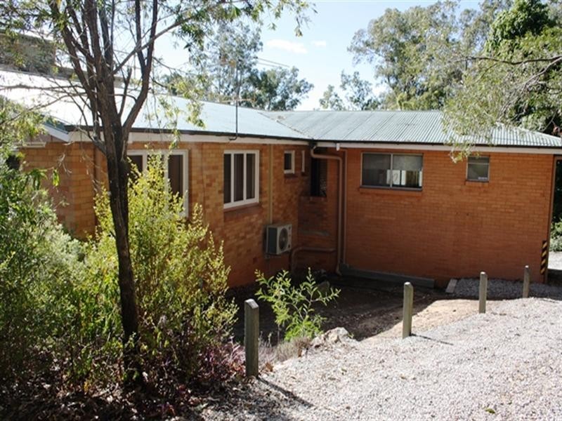 5 Norman Street, Fig Tree Pocket QLD 4069