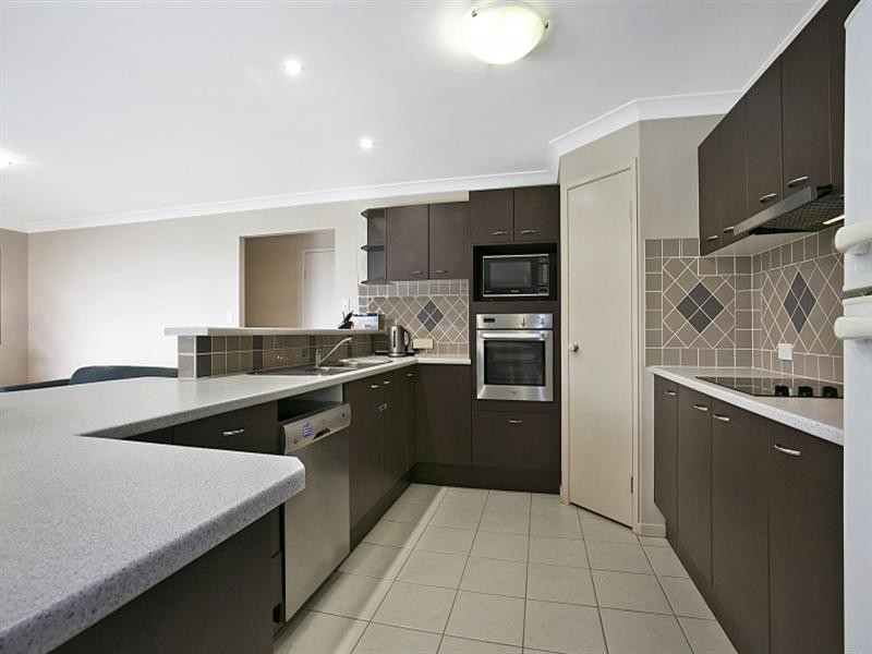 12 Arthur Terrace, Moggill QLD 4070