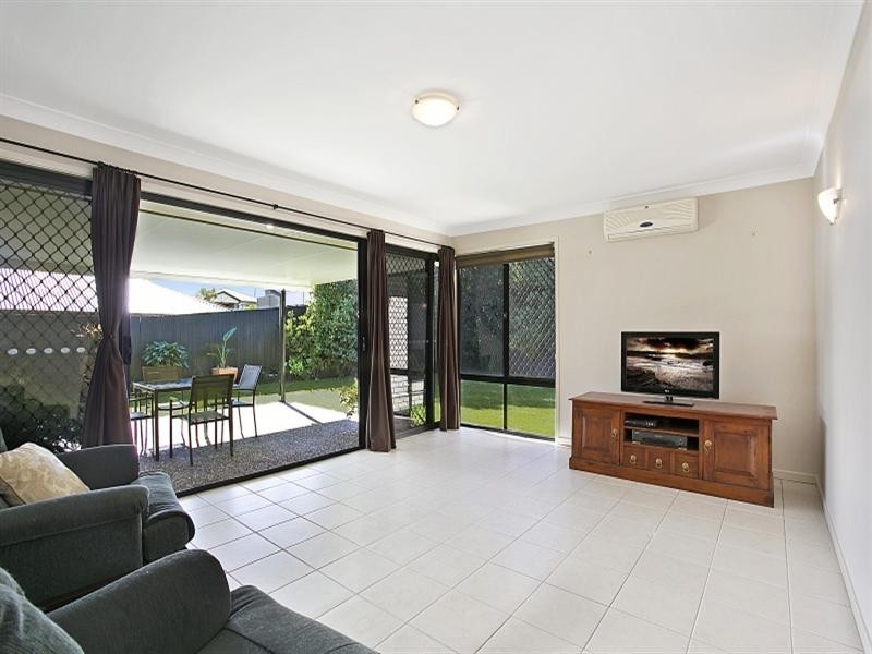 12 Arthur Terrace, Moggill QLD 4070