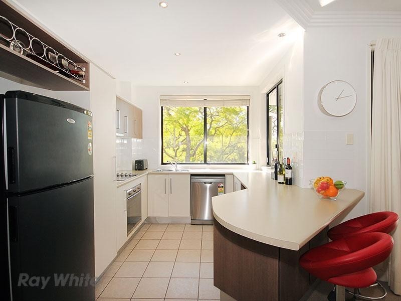 4/26 Lambert, Indooroopilly QLD 4068