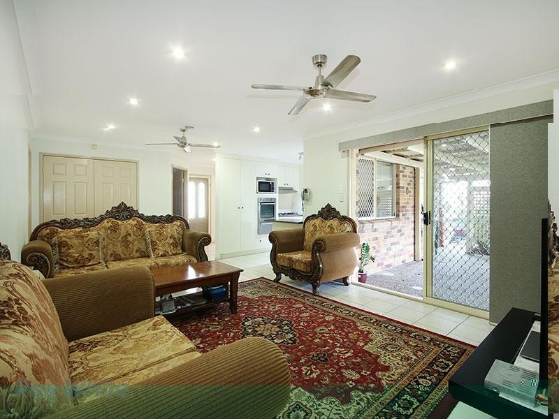 20 Golden Avenue, Calamvale QLD 4116