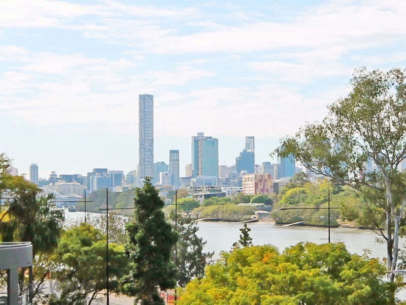 21/12 Patrick Lane, Toowong QLD 4066