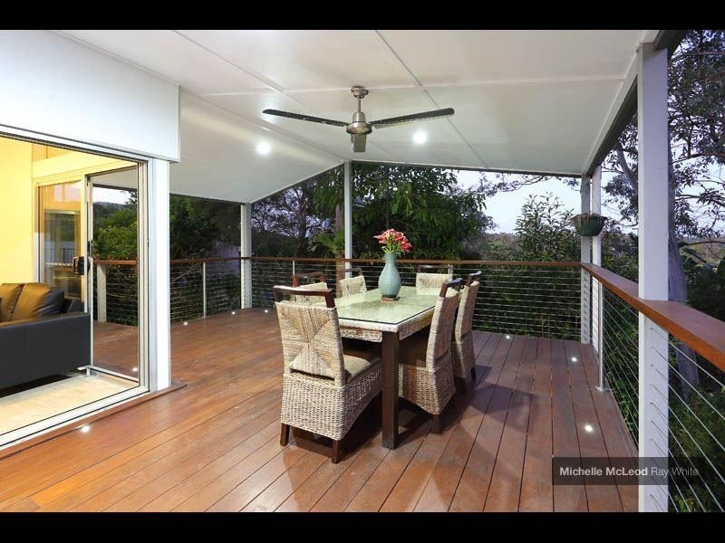 20 Stralock Street, Chapel Hill QLD 4069