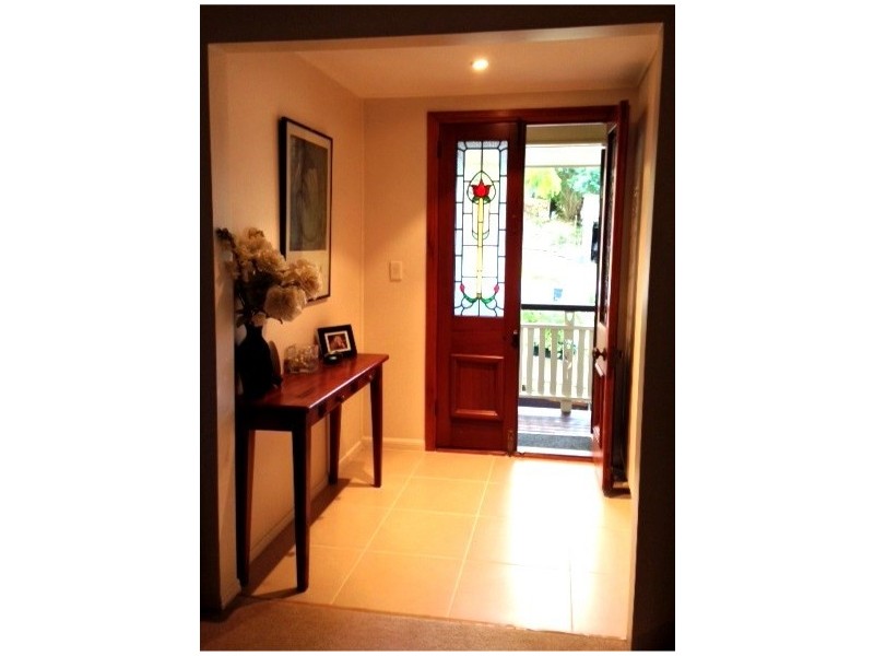 9A Burns Street, Indooroopilly QLD 4068