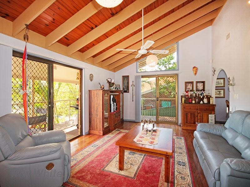 12 Jamner Street, Chapel Hill QLD 4069