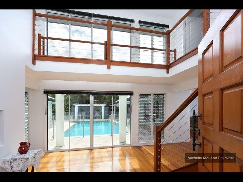 4 Gayna Street, Kenmore QLD 4069