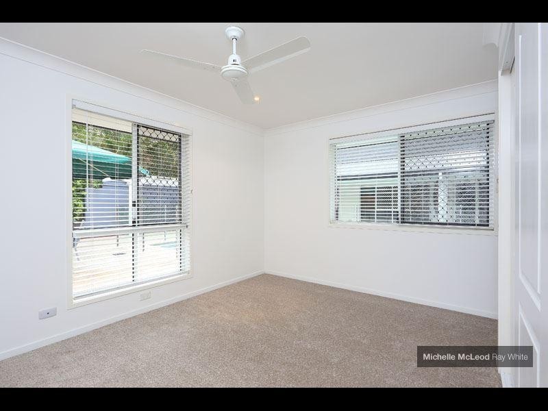 4 Gayna Street, Kenmore QLD 4069