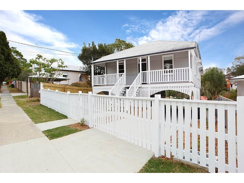 136 Boundary Road, Bardon QLD 4065