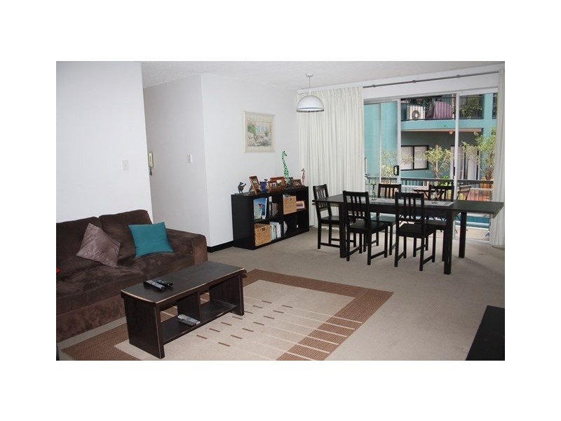 1/26 Brisbane Street, Toowong QLD 4066