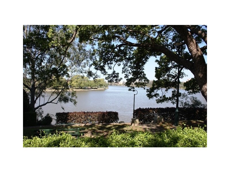 1/26 Brisbane Street, Toowong QLD 4066