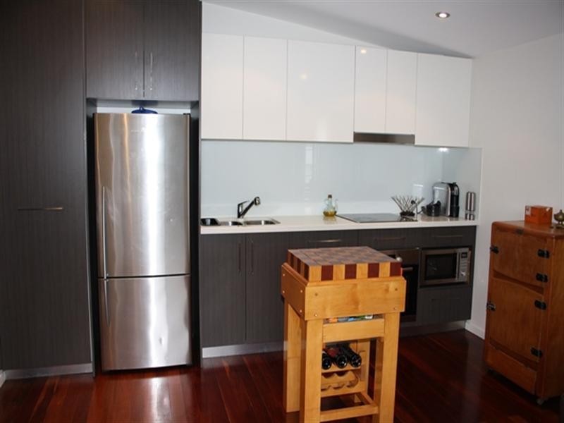 1/128 Sylvan Road, Toowong QLD 4066