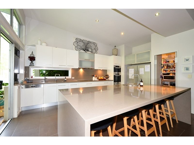 206 Sugars Road, Anstead QLD 4070