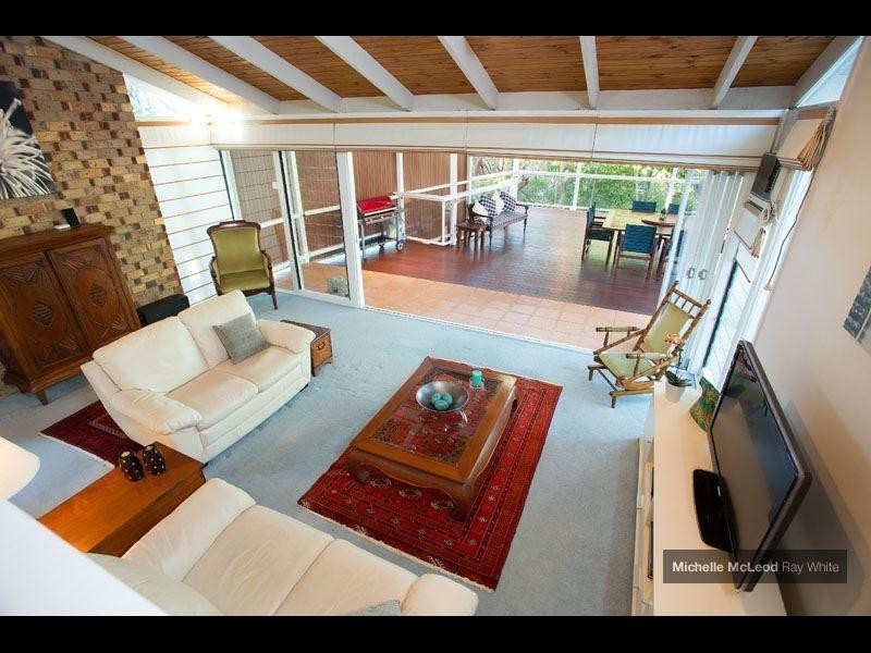 74 Ludlow Street, Chapel Hill QLD 4069