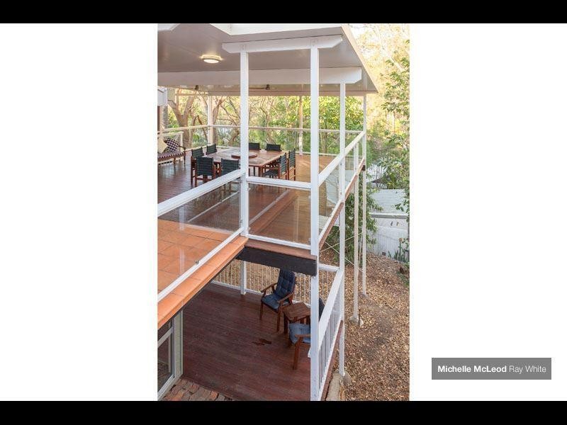 74 Ludlow Street, Chapel Hill QLD 4069