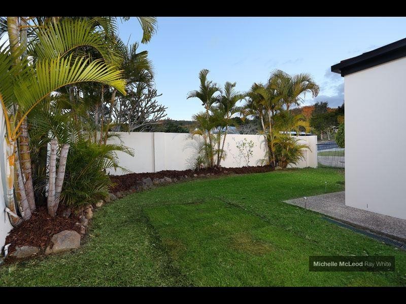 32 Greenford Street, Chapel Hill QLD 4069