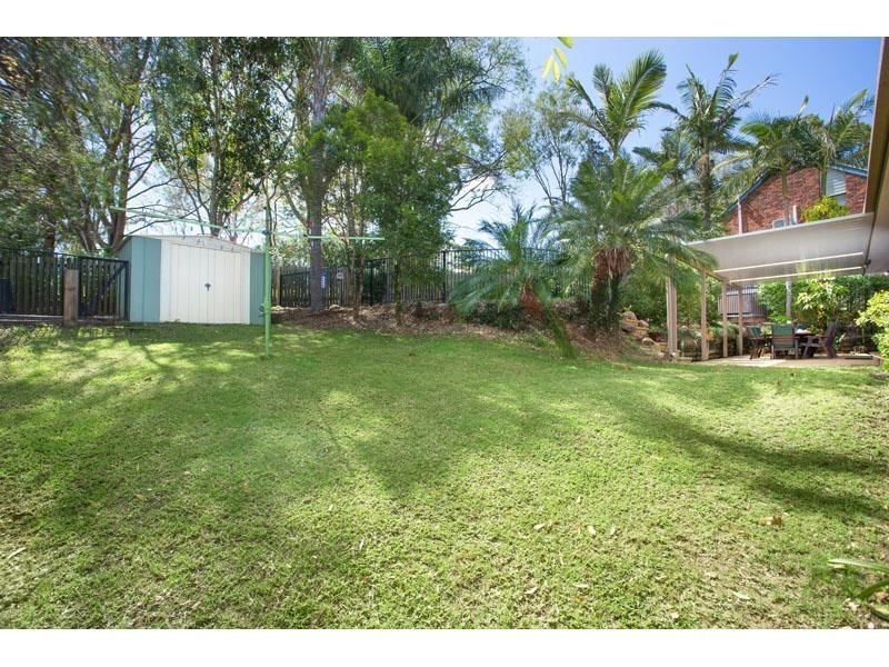 9 Wyndarra Street, Kenmore QLD 4069