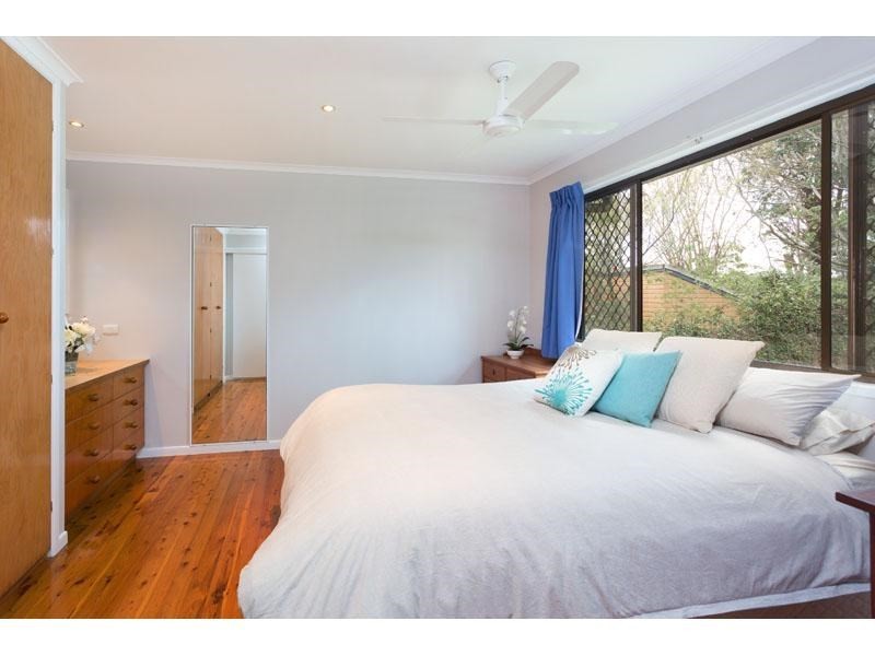 9 Wyndarra Street, Kenmore QLD 4069