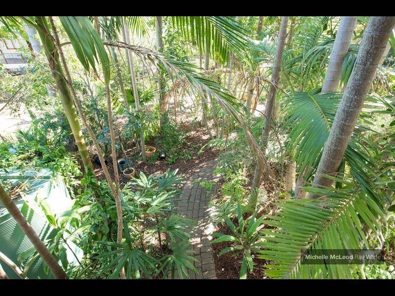 39 Henry Street, Chapel Hill QLD 4069