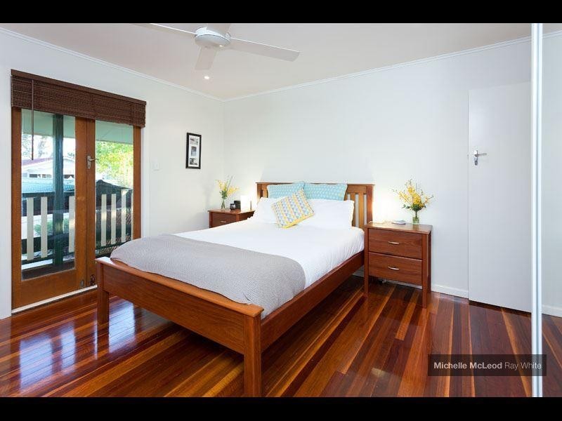 10 Aberfoyle Street, Kenmore QLD 4069