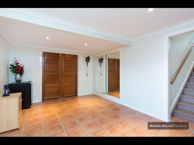 10 Aberfoyle Street, Kenmore QLD 4069