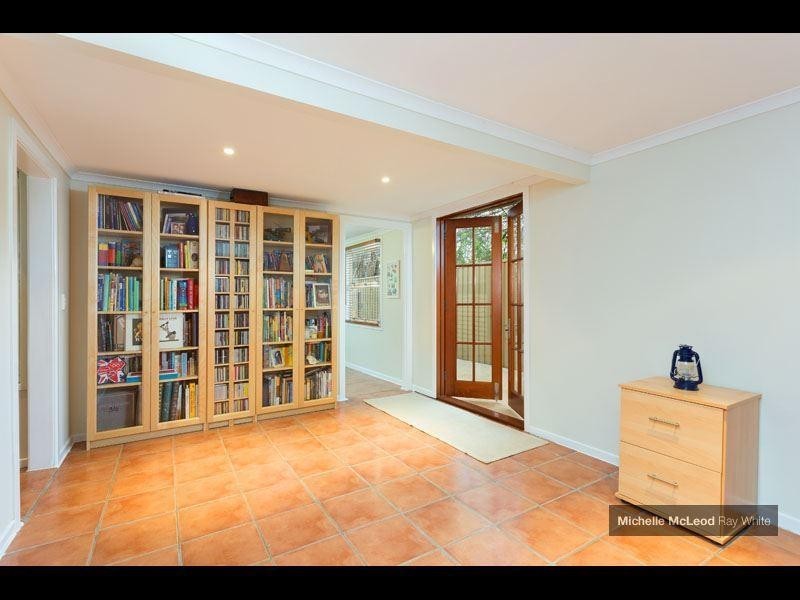 10 Aberfoyle Street, Kenmore QLD 4069