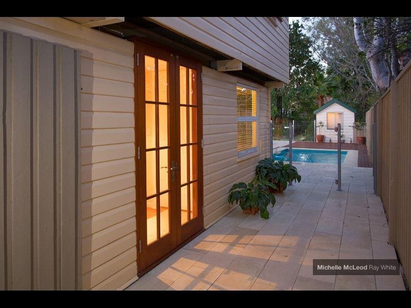 10 Aberfoyle Street, Kenmore QLD 4069
