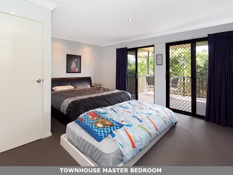 850 Oxley Road, Corinda QLD 4075