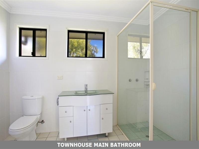 850 Oxley Road, Corinda QLD 4075